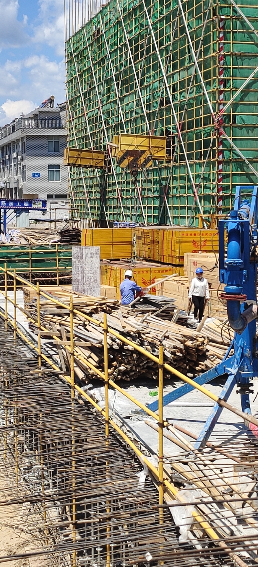 佰亿达来宾<a href='https://www.baiyidamuye.com/jzmb' target='_blank'><u>建筑模板厂家</u></a>发货信息4