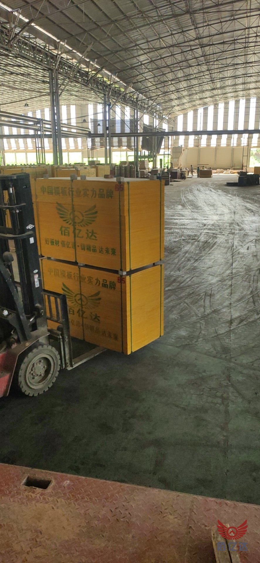 广西来宾<a href='https://www.baiyidamuye.com/jzmb' target='_blank'><u>建筑模板厂家</u></a>发货信息【07-13】3